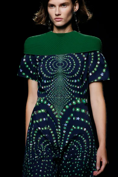 Look 126